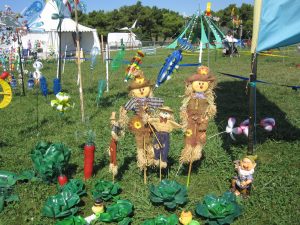 wind scarecrows